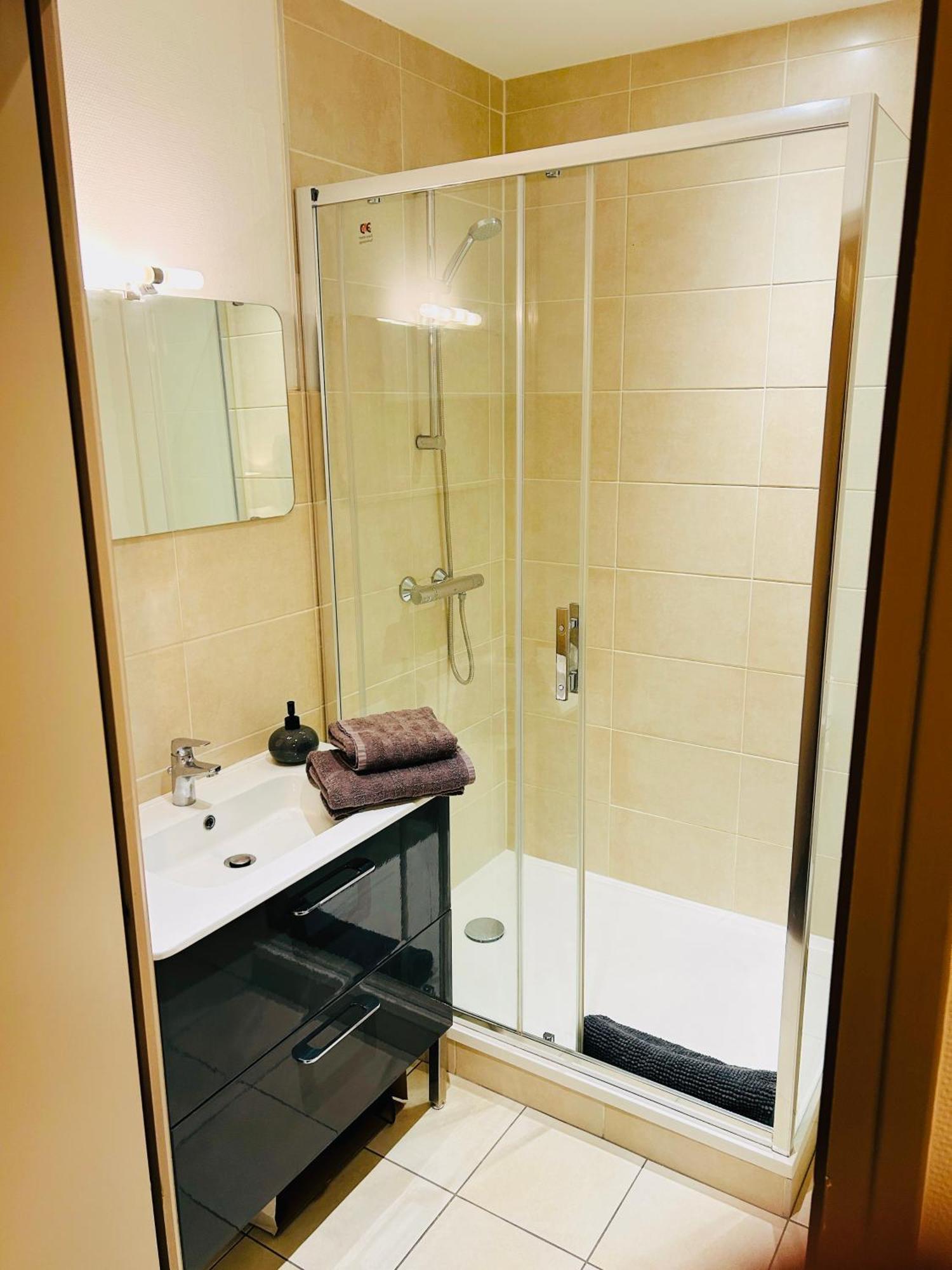 Le 2 - Grand Studio Caen Centre Port De Plaisance ภายนอก รูปภาพ